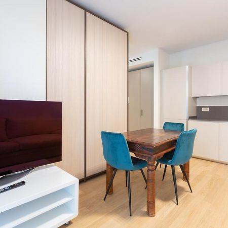 Appartement Cozy Flat With Parking à Milan Extérieur photo