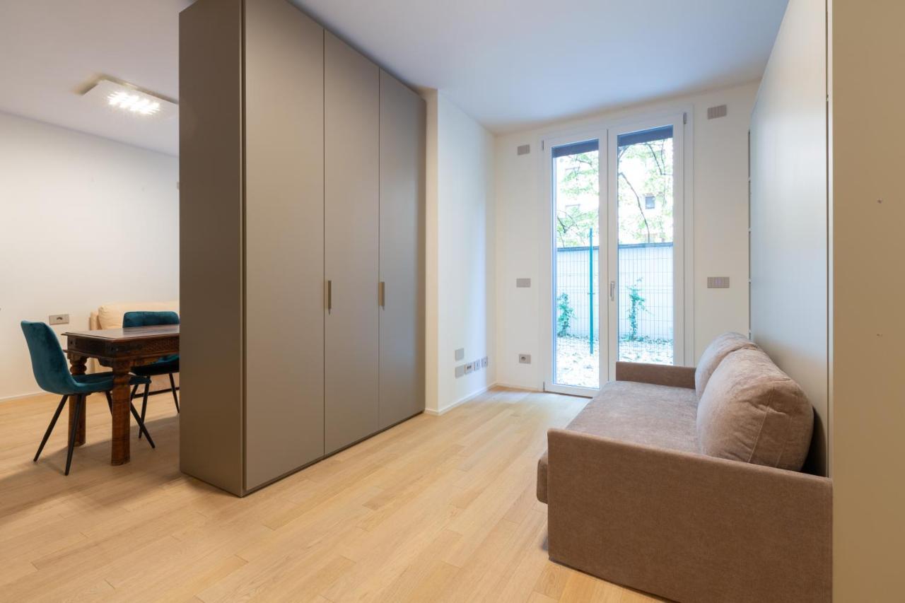 Appartement Cozy Flat With Parking à Milan Extérieur photo